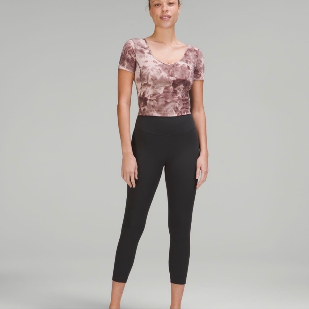 Lululemon Align Tee Diamond Dye Mink Berry/Lunar Rock Shadow Gray